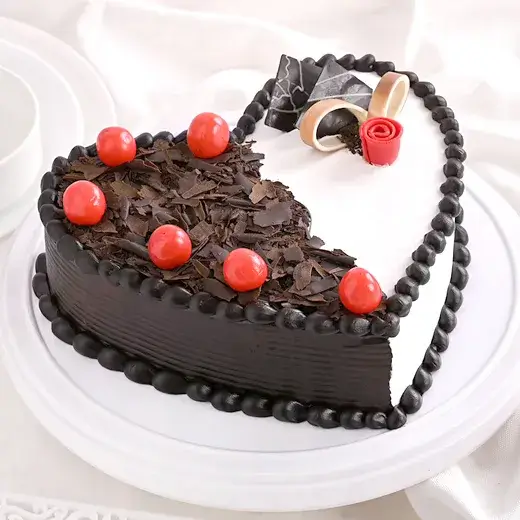 banh sinh nhat cute hinh trai tim 11