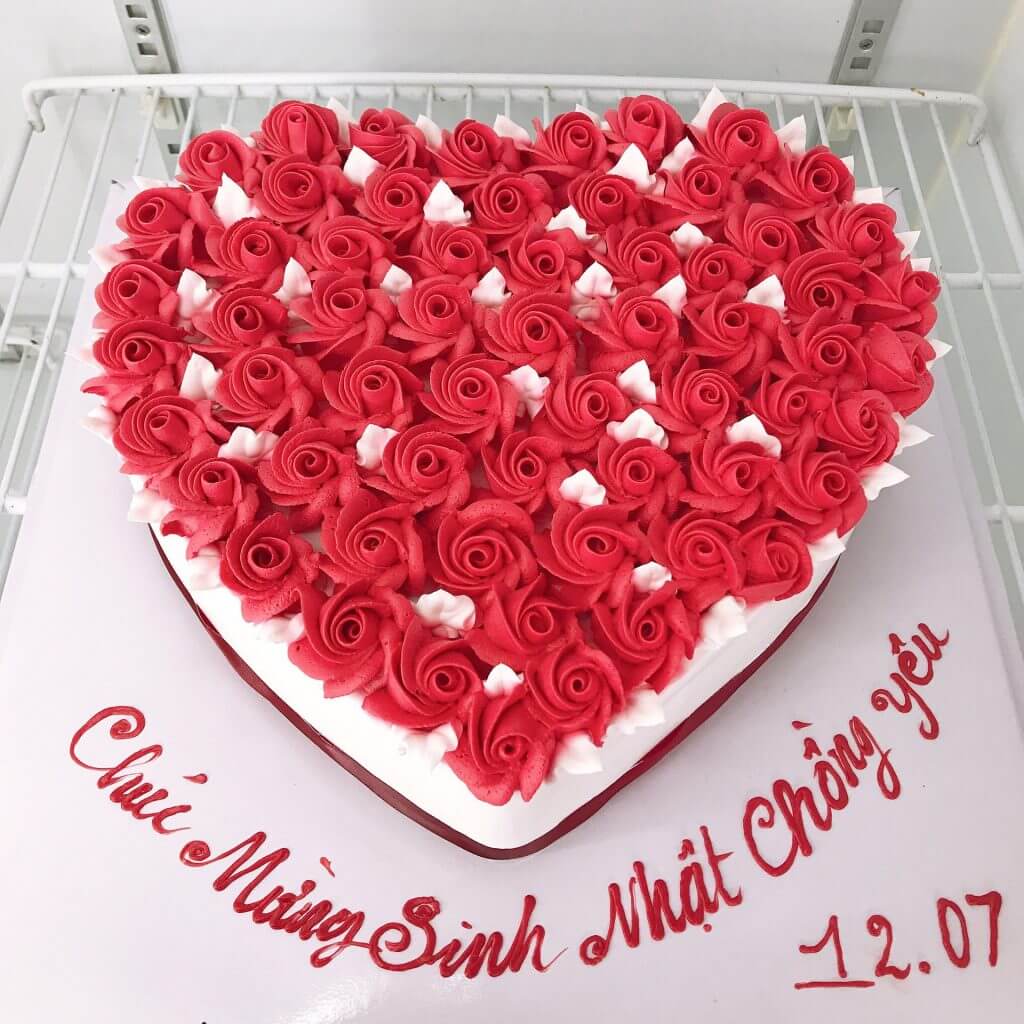 banh sinh nhat cute hinh trai tim 4